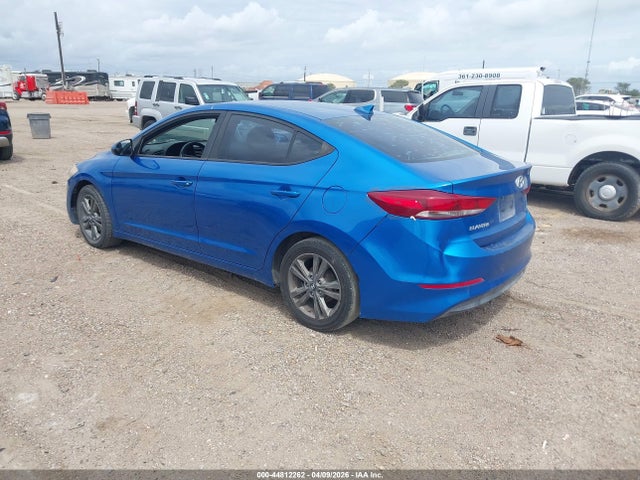 صورة 3 لـ 2017 Hyundai ELANTRA SE
