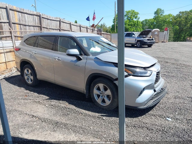 2021 TOYOTA HIGHLANDE HYBRID LE