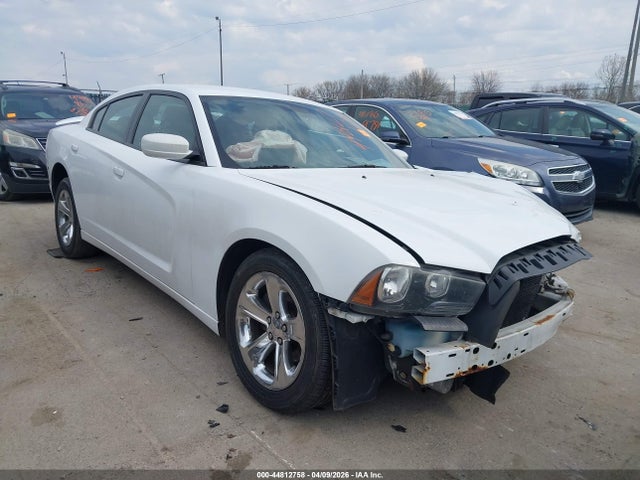 DODGE CHARGER SE - 1