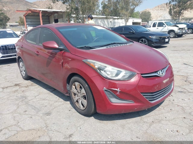 HYUNDAI ELANTRA SE - 1