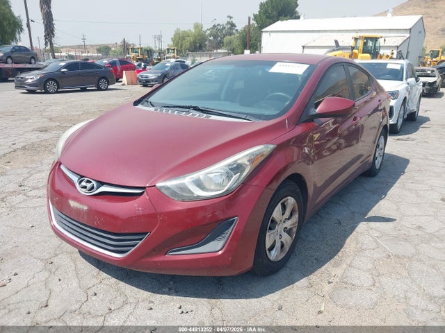 HYUNDAI ELANTRA SE - 2