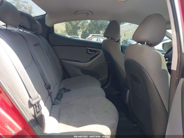 HYUNDAI ELANTRA SE - 8