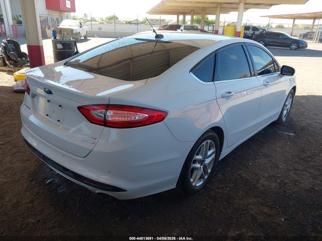 FORD FUSION SE - 4