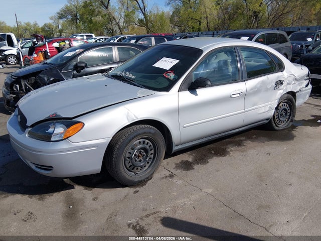 FORD TAURUS SE - 2