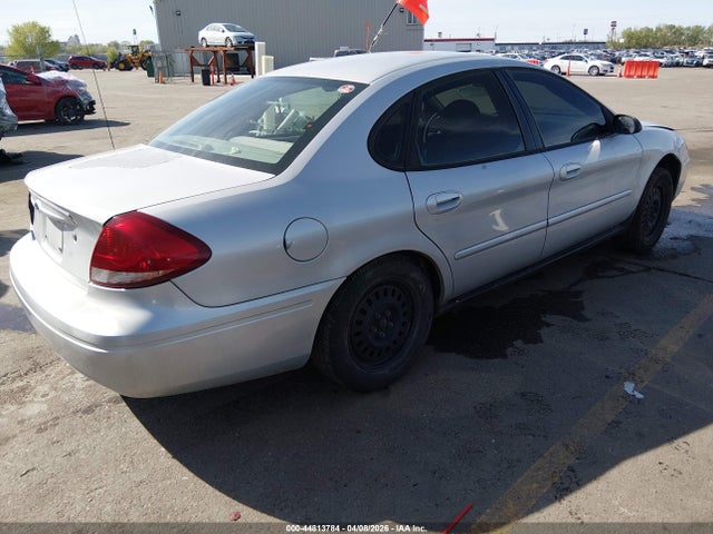 FORD TAURUS SE - 4