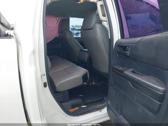 TOYOTA TUNDRA - 8