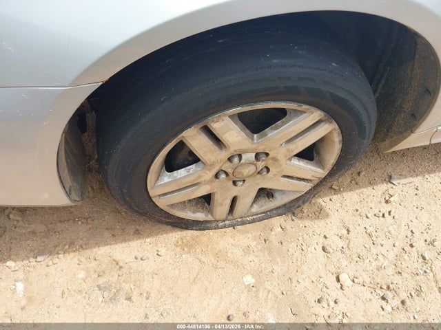 CHEVROLET IMPALA LT - 6