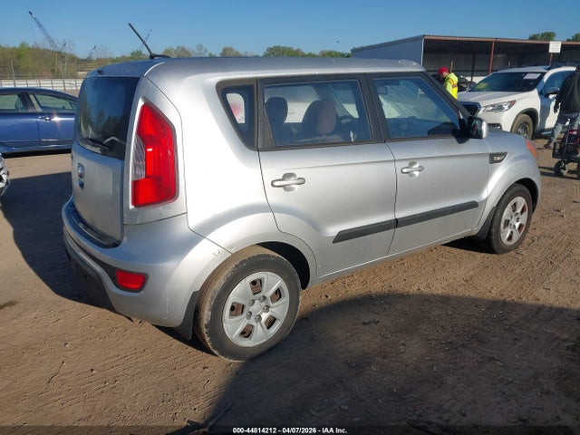 KIA SOUL - 4