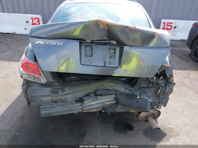 HONDA ACCORD 2.4 LX - 6