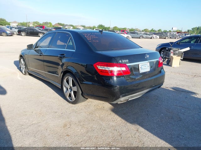 MERCEDES-BENZ E-CLASS - 3