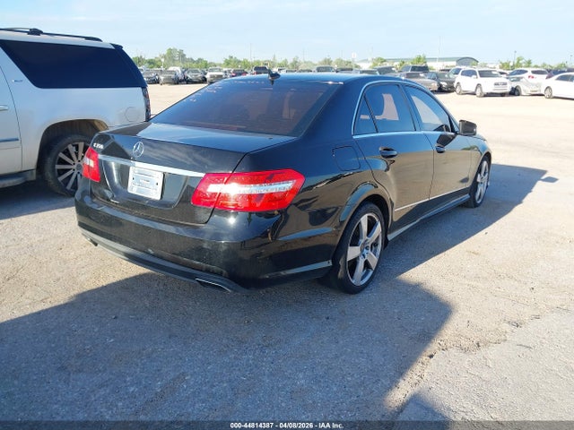 MERCEDES-BENZ E-CLASS - 4