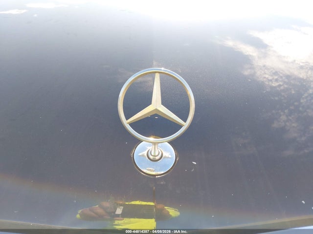 MERCEDES-BENZ E-CLASS - 6