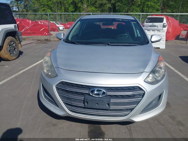 HYUNDAI ELANTRA GT - 6