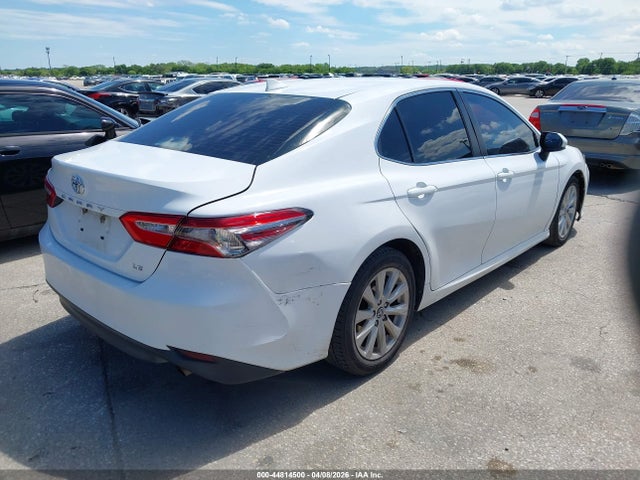 TOYOTA CAMRY - 4
