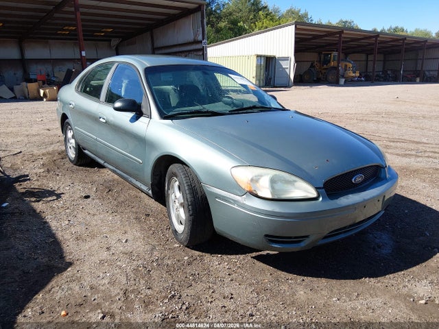 FORD TAURUS SE - 1