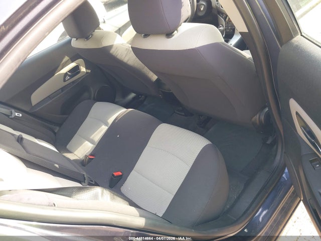 CHEVROLET CRUZE LS MANUAL - 8