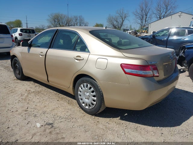 TOYOTA CAMRY - 3