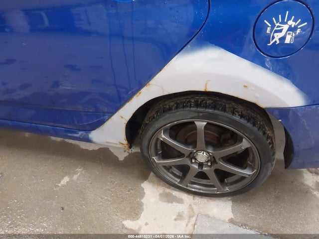 HYUNDAI ACCENT GLS - 6