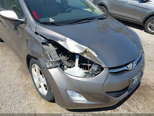 HYUNDAI ELANTRA GLS - 6