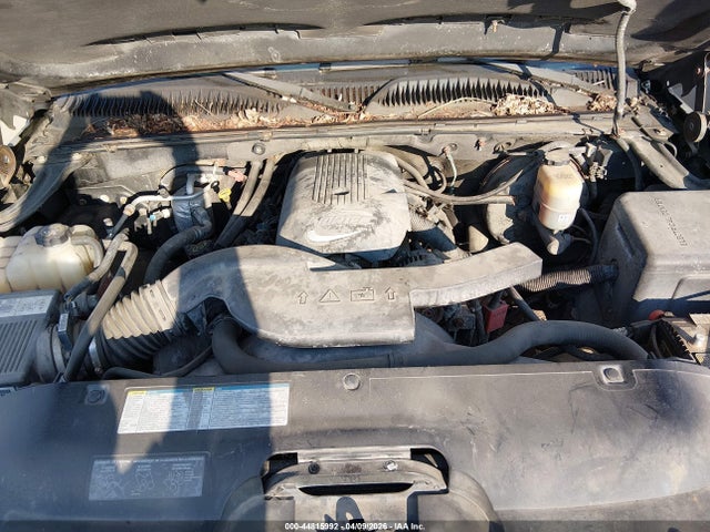 CHEVROLET AVALANCHE 1500 - 10