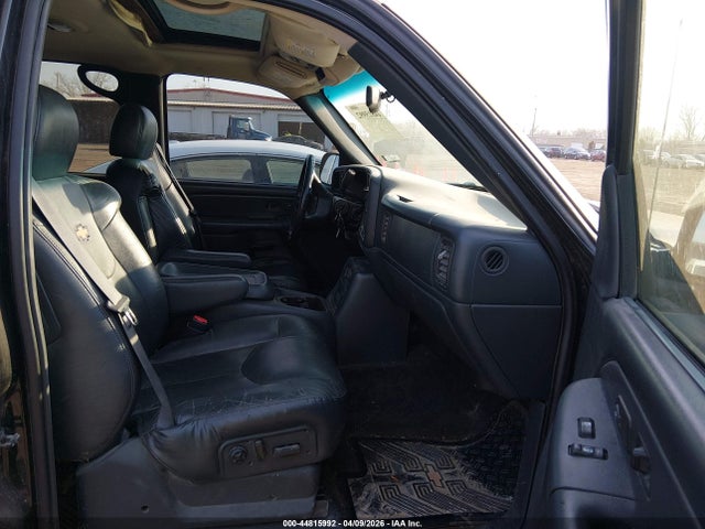 CHEVROLET AVALANCHE 1500 - 5