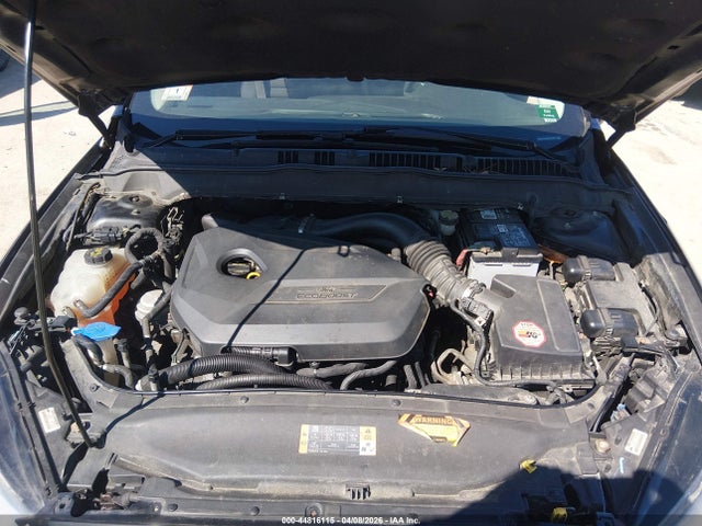 FORD FUSION SE - 10