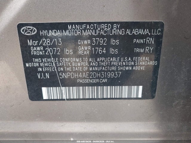 HYUNDAI ELANTRA LIMITED - 9