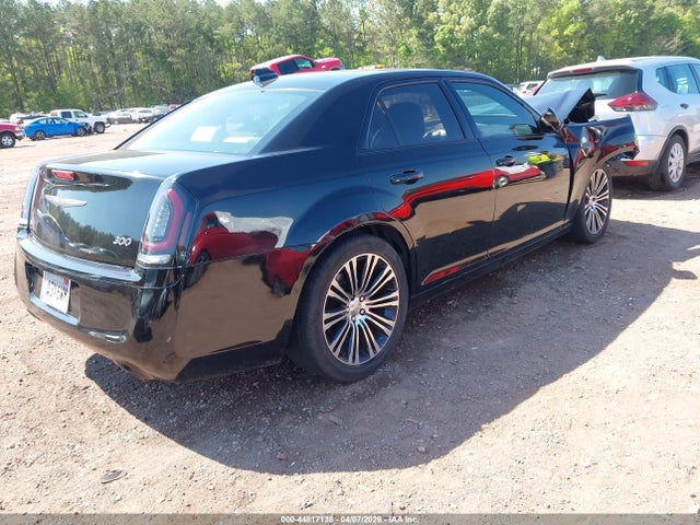 صورة 4 لـ 2015 Chrysler 300 300S