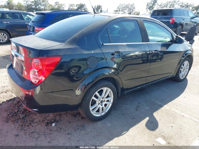 CHEVROLET SONIC LT AUTO - 4