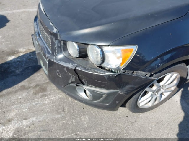 CHEVROLET SONIC LT AUTO - 6