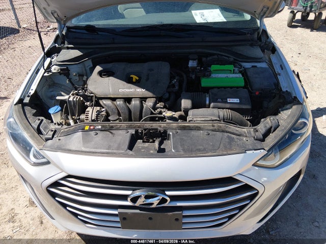 HYUNDAI ELANTRA SE - 10