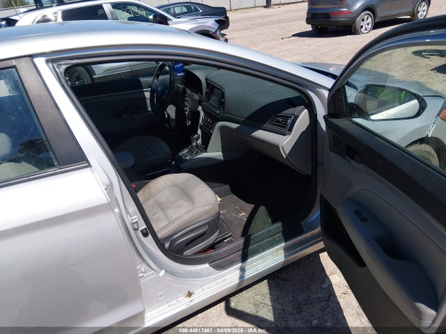 HYUNDAI ELANTRA SE - 5