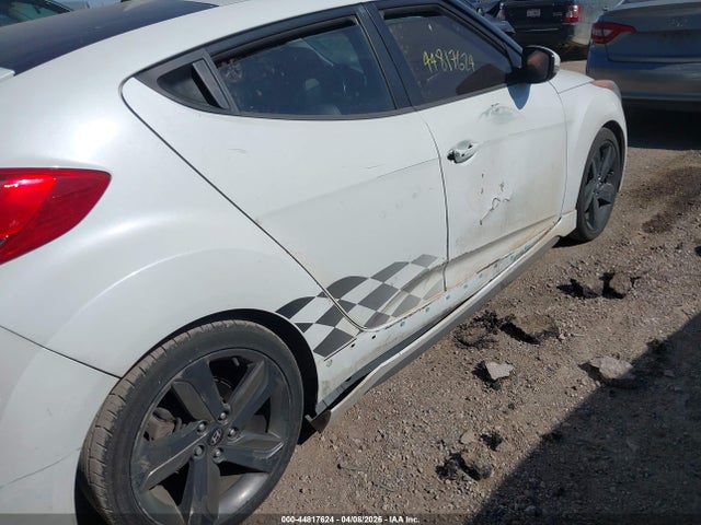 HYUNDAI VELOSTER TURBO - 6