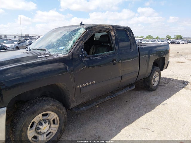 CHEVROLET SILVERADO 2500HD LTZ - 6