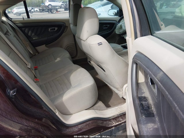 FORD TAURUS SE - 8