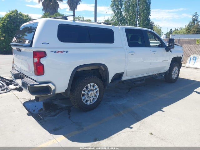 CHEVROLET SILVERADO 2500HD 4WD STANDARD BED LT - 4