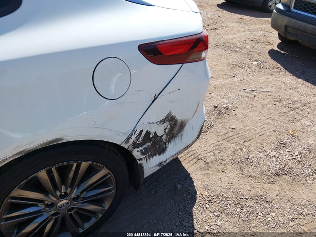 KIA OPTIMA SXL TURBO - 6