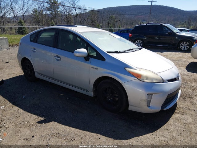 TOYOTA PRIUS - 1