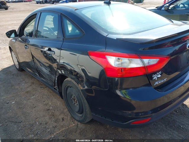 FORD FOCUS SE - 3