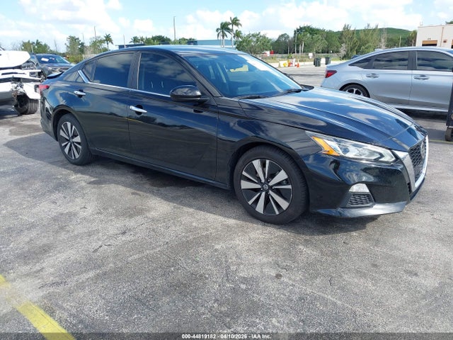 2022 NISSAN ALTIMA SV FWD