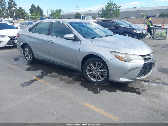 TOYOTA CAMRY - 1