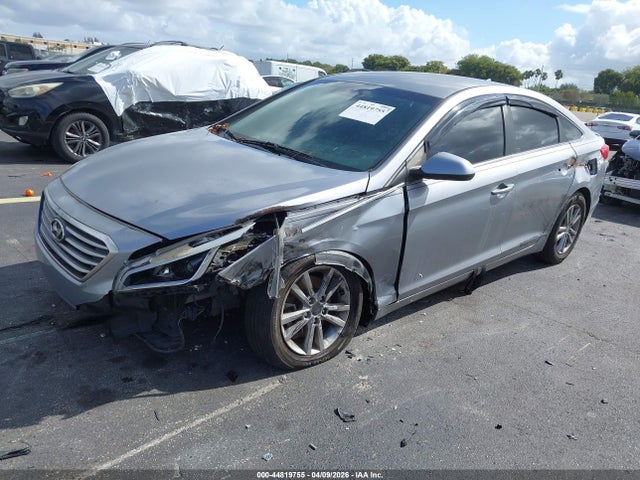 HYUNDAI SONATA SE - 2