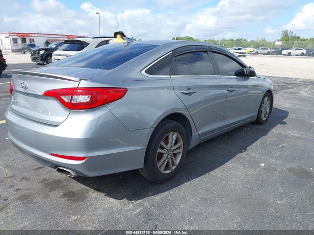 HYUNDAI SONATA SE - 4