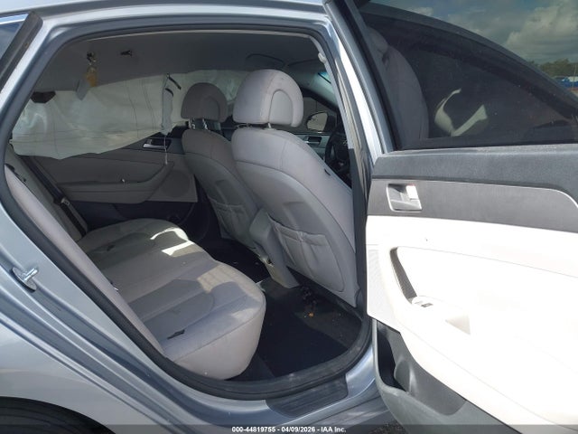 HYUNDAI SONATA SE - 8