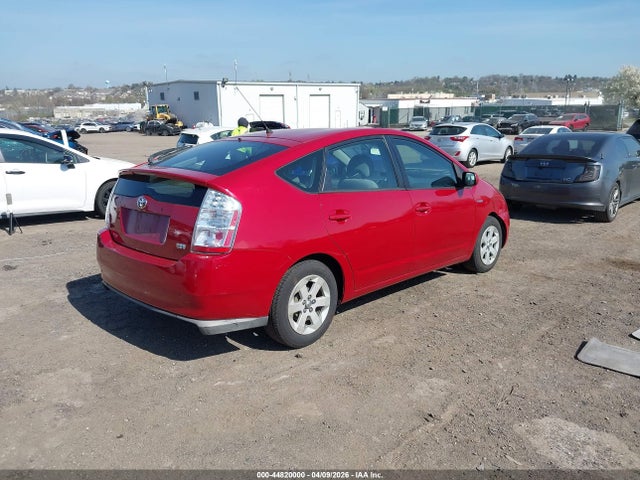 TOYOTA PRIUS - 4