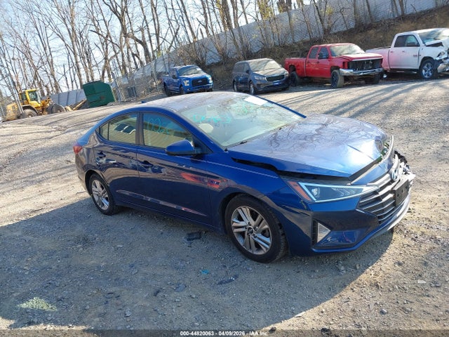 HYUNDAI ELANTRA SEL - 1