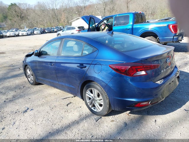 HYUNDAI ELANTRA SEL - 3