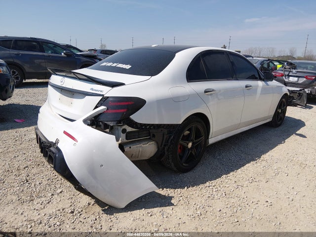 MERCEDES-BENZ E-CLASS - 4