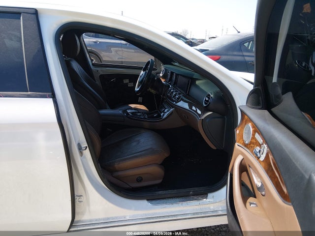 MERCEDES-BENZ E-CLASS - 5