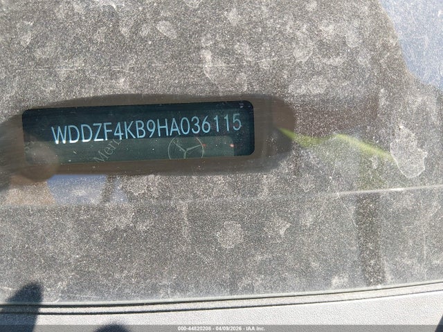 MERCEDES-BENZ E-CLASS - 9